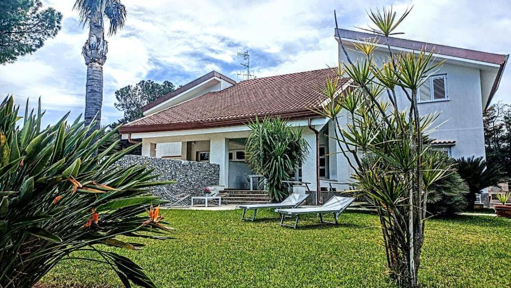 Villa Ginevra มอนเดลโล ภายนอก รูปภาพ