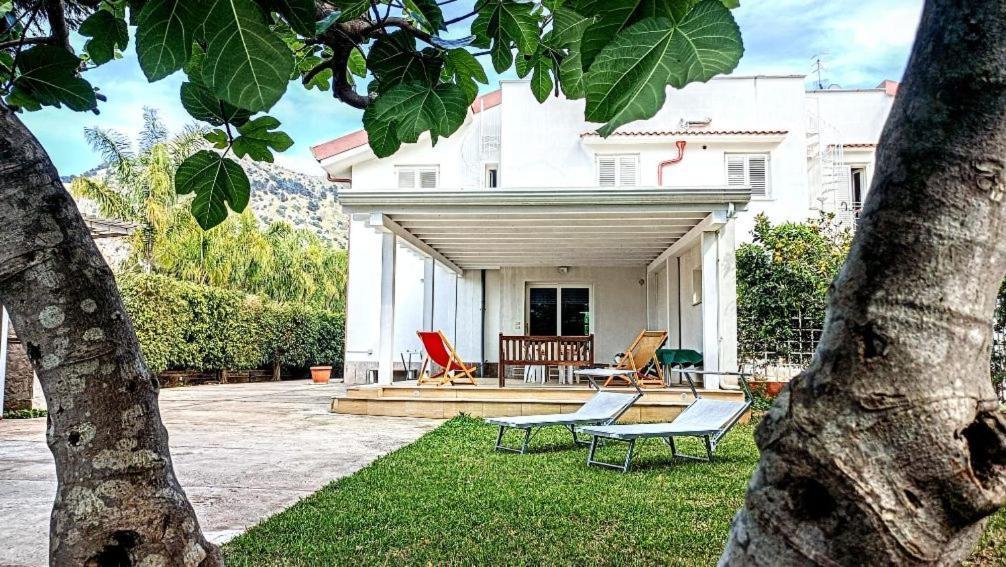 Villa Ginevra มอนเดลโล ภายนอก รูปภาพ